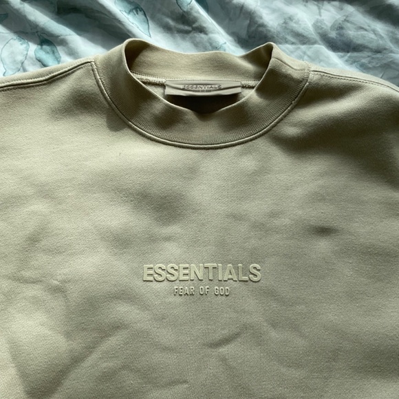 Essentials Women's Cream Sweatshirt - Picture 2 of 3